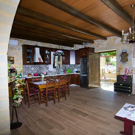 Villa Mansion Rokka à Kíssamos Extérieur photo